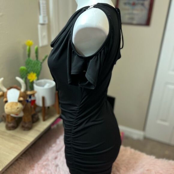 Black mini dress - Picture 7 of 8